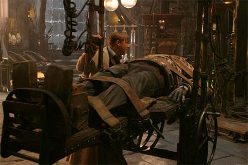    ( Van Helsing )