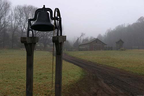    ( Village )
