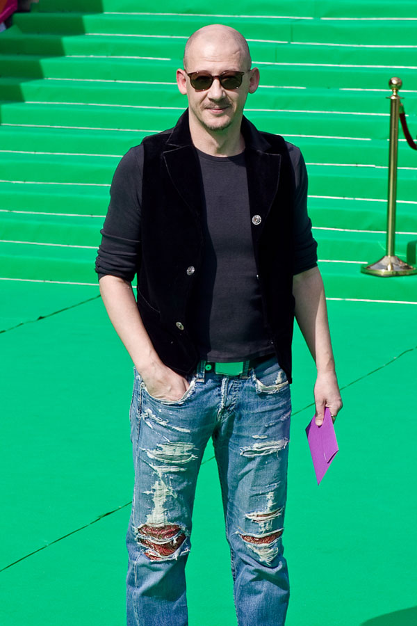  2020: -2010,  