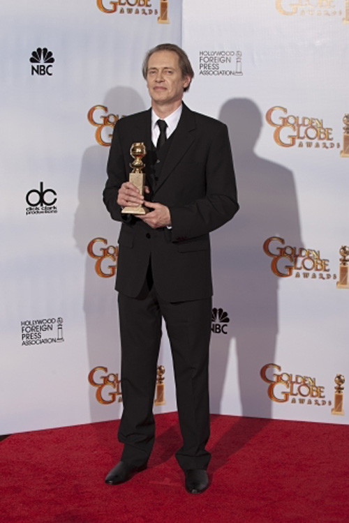  :   2011.    